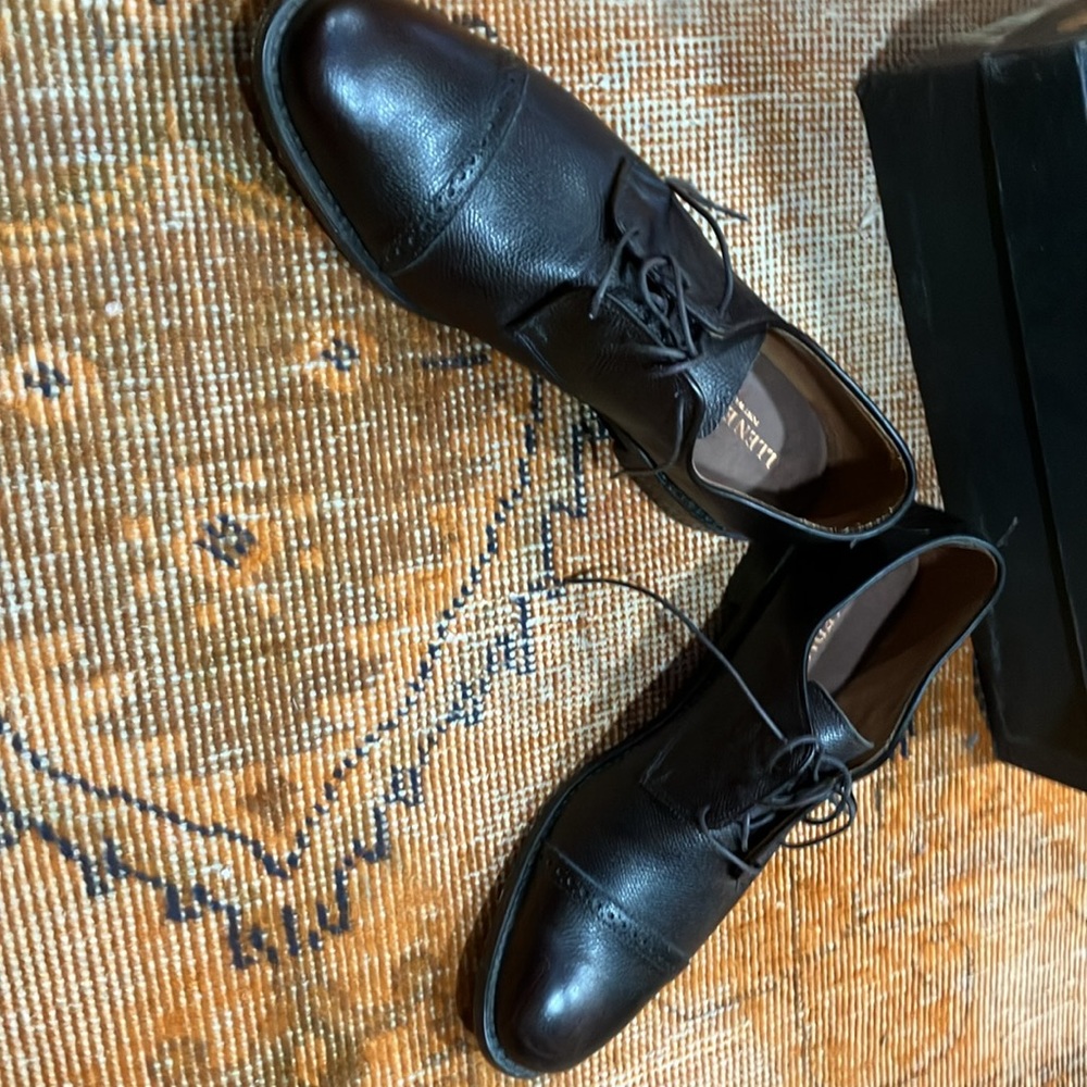 Allen Edmonds, brown pebble grain leather, cap toe, men’s shoes - Picture 2 of 7